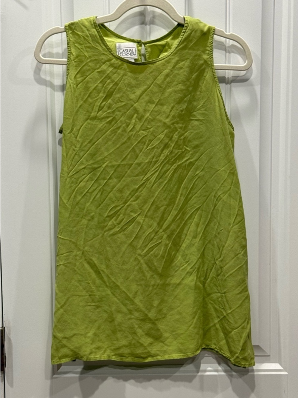 Vintage Women’s Size Small Casual Corner 100% Silk Lime Green Tank GUC